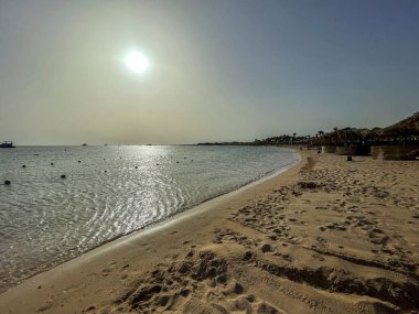 Güzel deniz pantonu ve kumsal