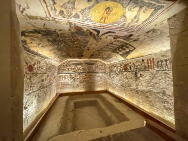 Mısır 'ın antik anıtları, Karnak tapınağı