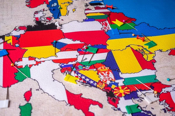 Mappa Dell Europa Con Bandiere Degli Stati — Foto Stock