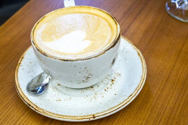 Copo Com Café Cappuccino Mesa — Fotografia de Stock