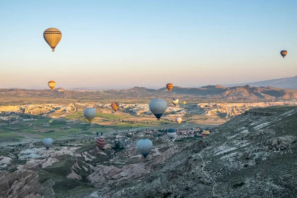 Una Gran Atracción Turística Capadocia Paseo Globo Aerostático Capadocia Conocida —  Fotos de Stock