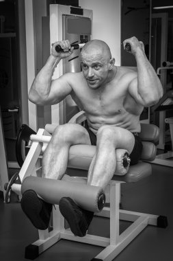 Eğitim Simülatörü üzerinde adam