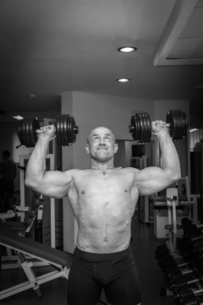 Man in gym — Stock Photo, Image