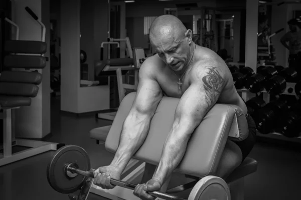 Mannen i gym — Stockfoto