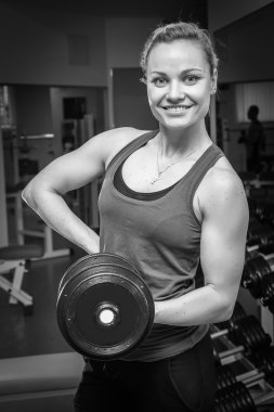 kadın holding halter