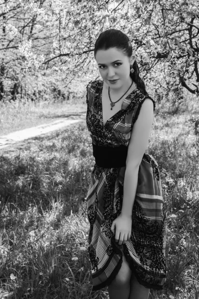 Young woman posing — Stock Photo, Image