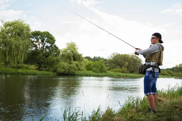 Man fishing — Stock Photo, Image