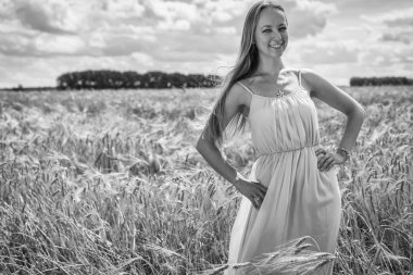 doğa arka planda kadın