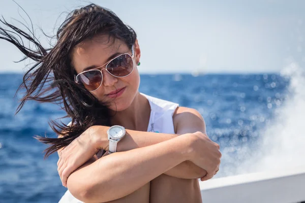 Woman on yacht — Stock Photo, Image