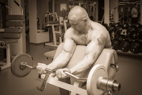 Mannen i gym — Stockfoto