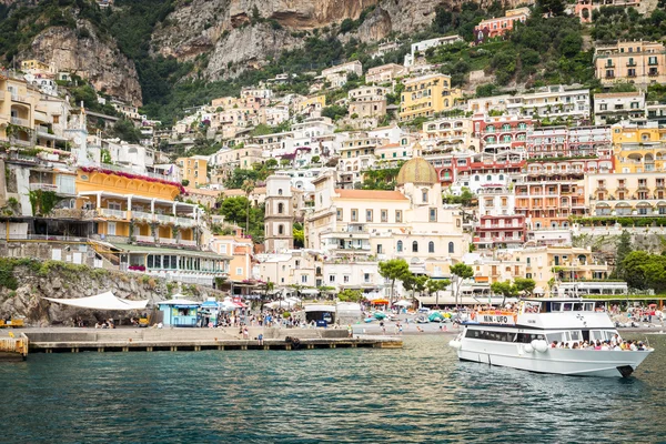 Bella città paesaggio marino — Foto Stock