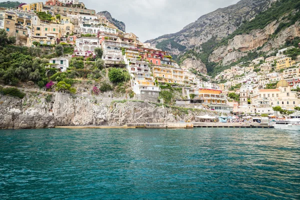 Bella città paesaggio marino — Foto Stock