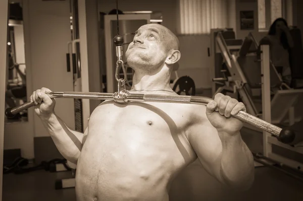 Mannen i gym — Stockfoto