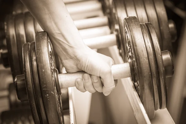 Mannen på gym — Stockfoto