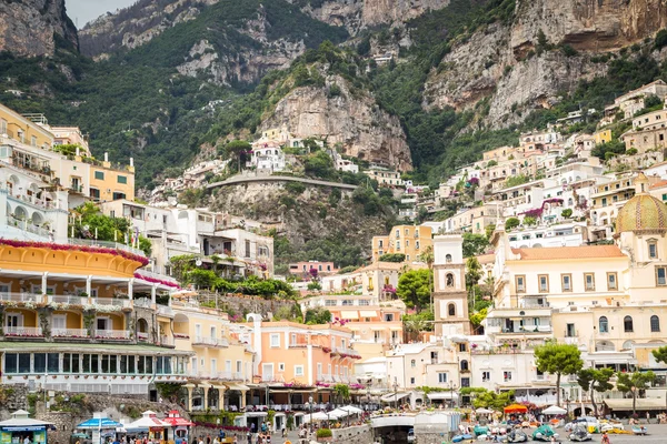 Bella città paesaggio marino — Foto Stock