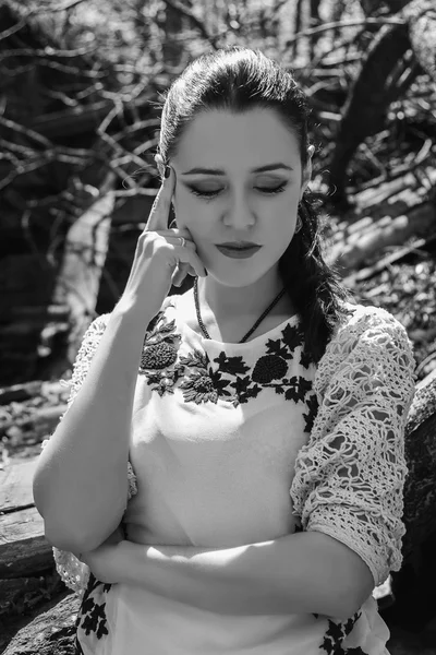 Beautiful brunette in vintage vearing — Stock Photo, Image