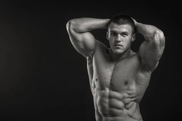 Muscular man bodybuilder — Stock Photo, Image