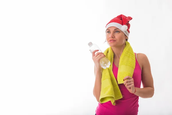 Menina desportiva segurando folha de papel — Fotografia de Stock