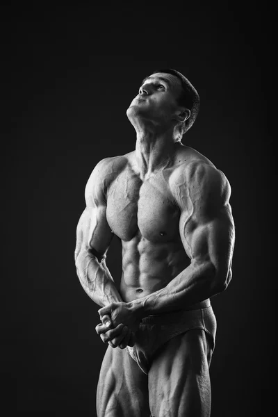 Muskelprotz Bodybuilder — Stockfoto