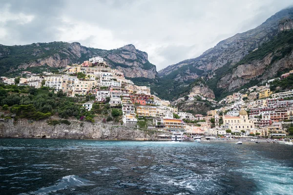 Uitzicht op de prachtige mediterrane stad — Stockfoto