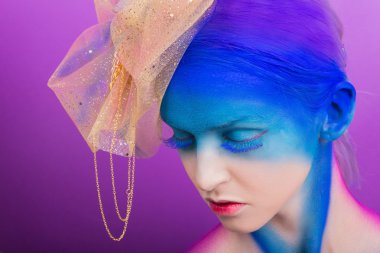 yaratıcı makyaj ile model