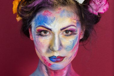 renkli makyaj ile model