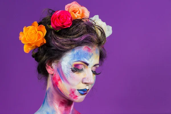 Model z kolorowy makijaż — Zdjęcie stockowe