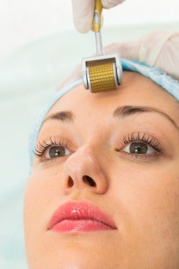 Anti-Aging tedavi gerçekleştirme