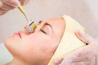 Anti-Aging tedavi gerçekleştirme