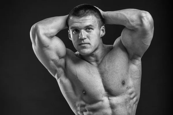 Muskelprotz Bodybuilder — Stockfoto