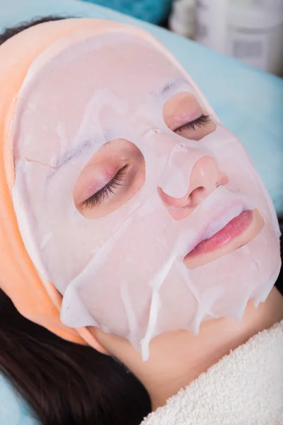 Girl with a beautician at spa salon. — Stock Photo, Image