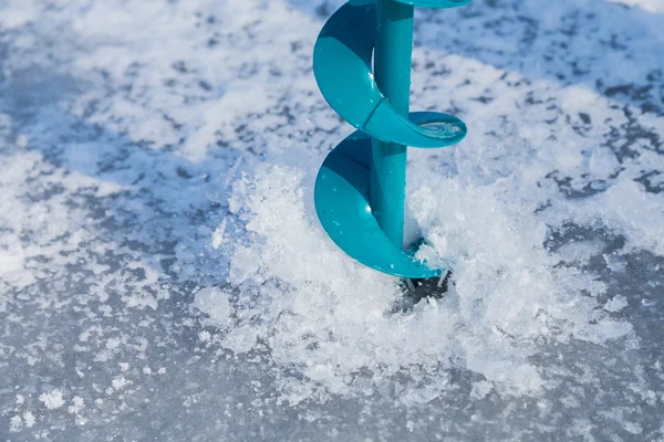 Taladro azul para hielo — Foto de Stock