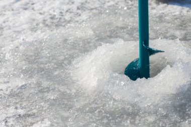 Buz için mavi matkap