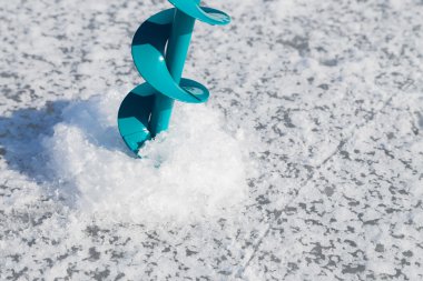 Buz için mavi matkap