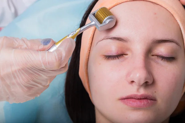 Tratamientos médicos para la cara . —  Fotos de Stock