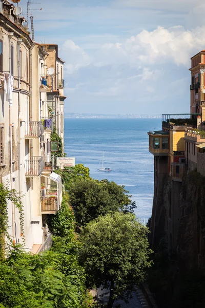 Vistas de la hermosa calle de la ciudad del mar —  Fotos de Stock