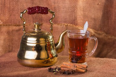 Vintage bardakta çay