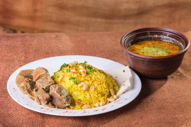 Pilav et ve özel çorba ile