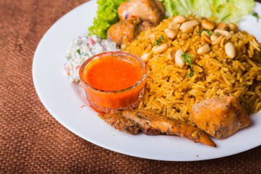 Sebze ile Doğu pilav