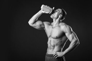 Bir çalışmadan sonra güçlü adam