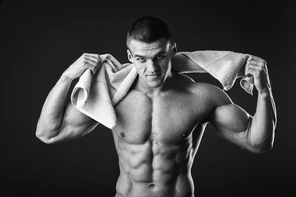 Homem forte depois de um treino — Fotografia de Stock