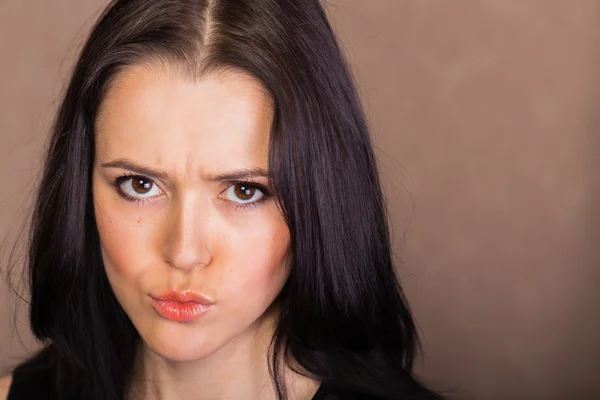 Portrait of a beautiful brunette — Stock Photo, Image