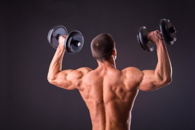 Sporcu bir halter holding.