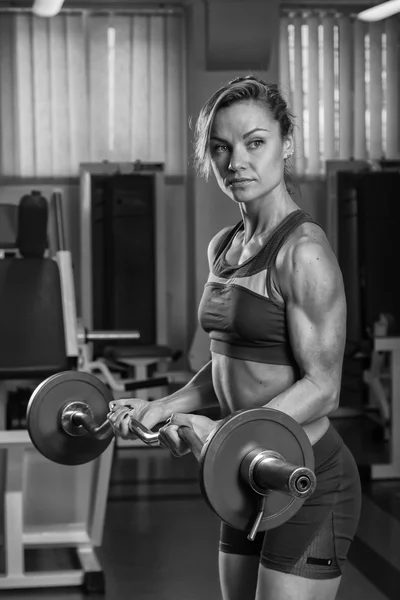 Woman training  in the gym — Stock Photo, Image