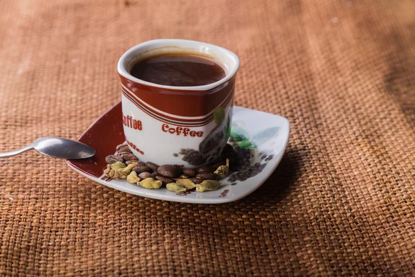Una taza de café en la mesa —  Fotos de Stock