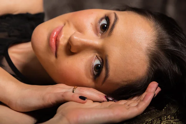 Beautiful brunette woman — Stock Photo, Image