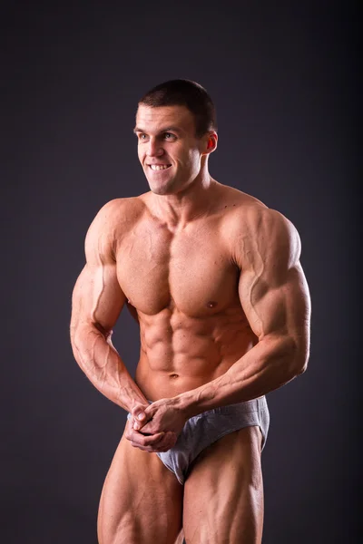 Musclé homme bodybuilder — Photo