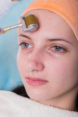 kadın kozmetik yüz tedavisi