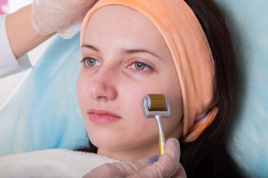 kadın kozmetik yüz tedavisi