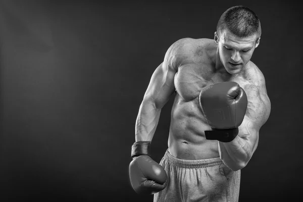 Der Mann mit den Boxhandschuhen — Stockfoto